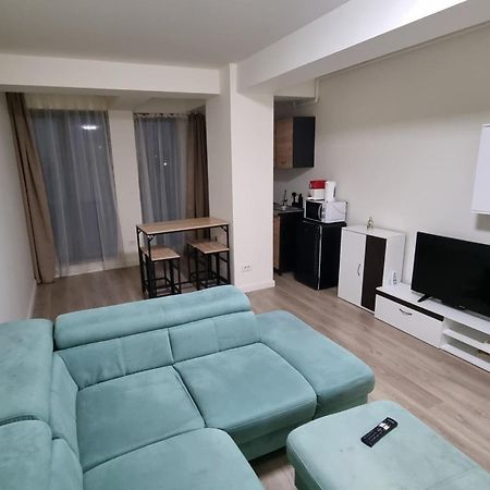 Apartament Cwa 1 Aeroport Отопени Екстериор снимка