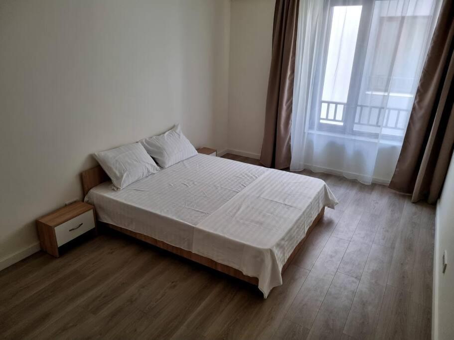 Apartament Cwa 1 Aeroport Отопени Екстериор снимка